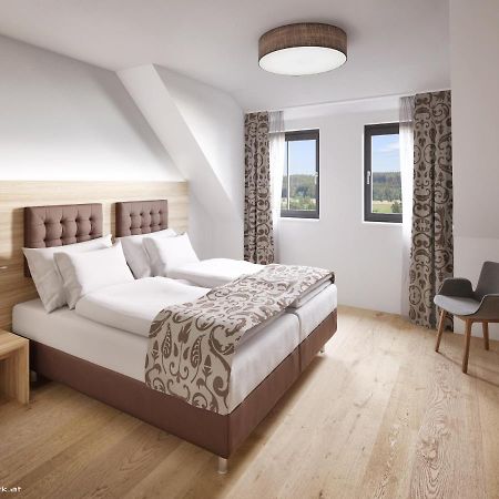 Rossano Boutique Hotel & Ristorante Sachsen bei Ansbach Экстерьер фото