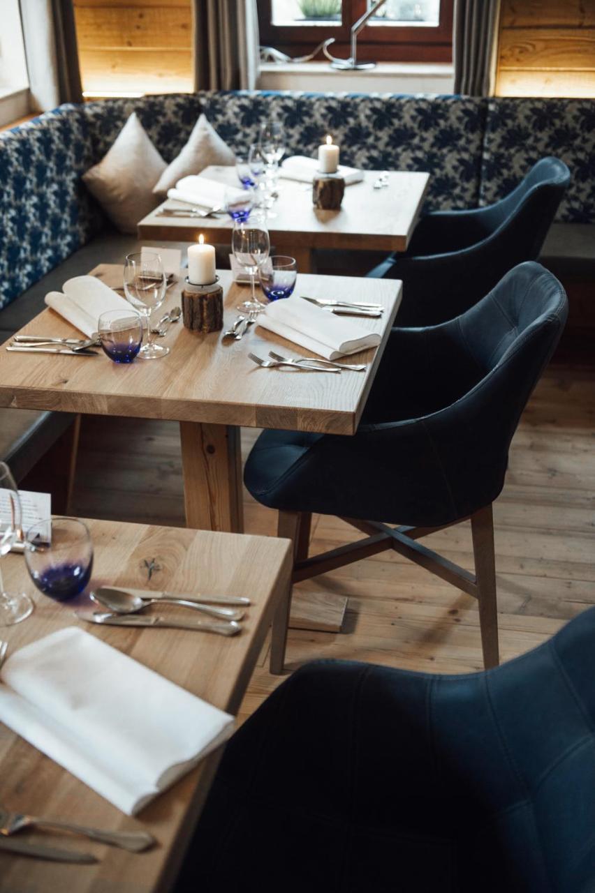 Rossano Boutique Hotel & Ristorante Sachsen bei Ansbach Экстерьер фото