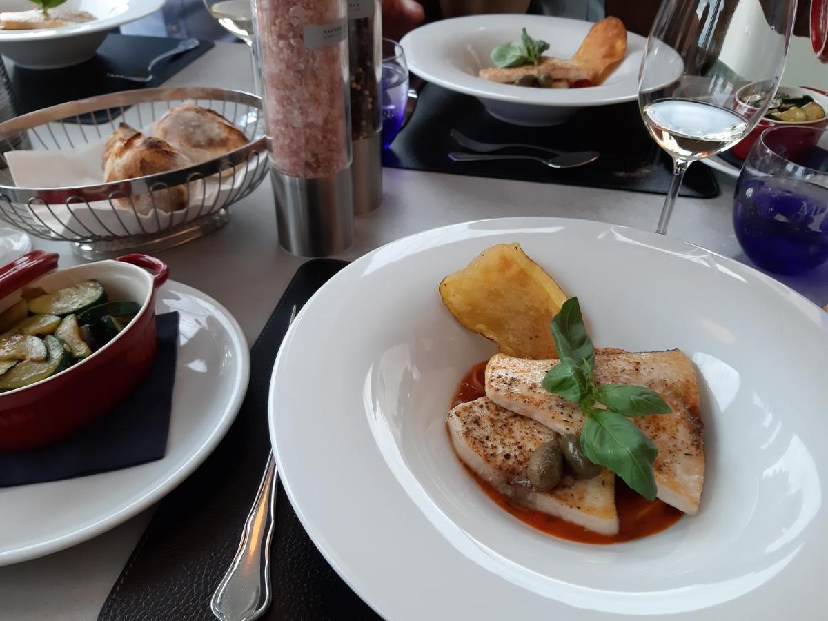 Rossano Boutique Hotel & Ristorante Sachsen bei Ansbach Экстерьер фото